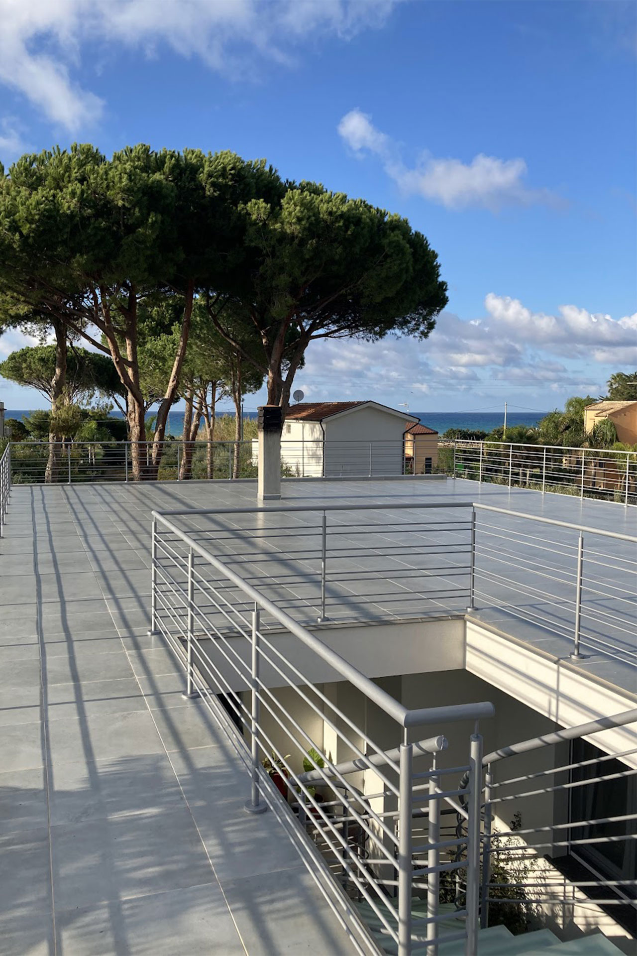 Ringhiere in ferro zincato all'aperto