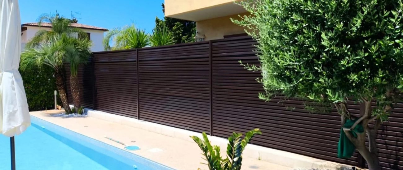 separé-in-lamiera-preverniciata-testa-di-moro